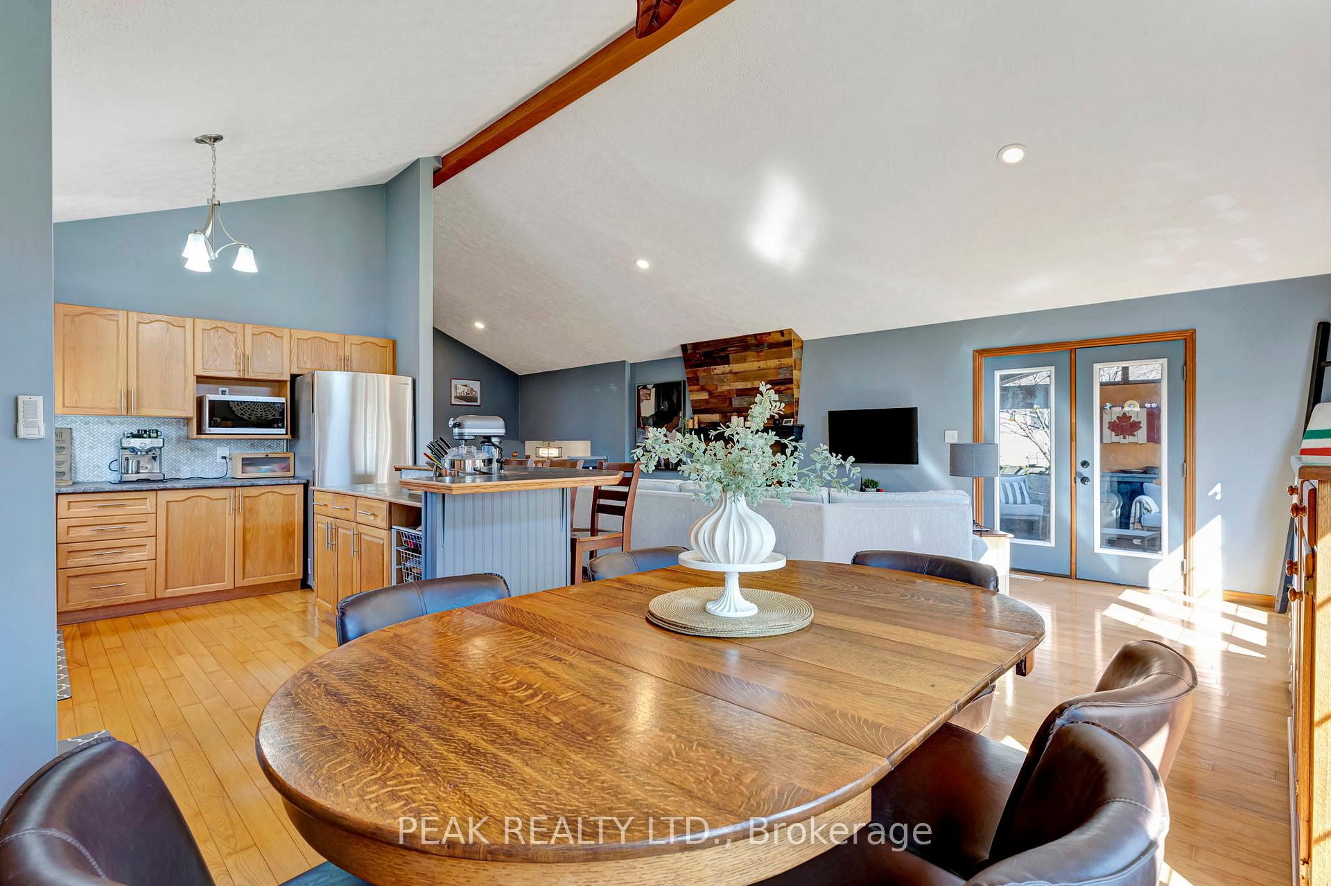 Photo 27 of 3 Emerson Court, Brant, Paris — HOMEH