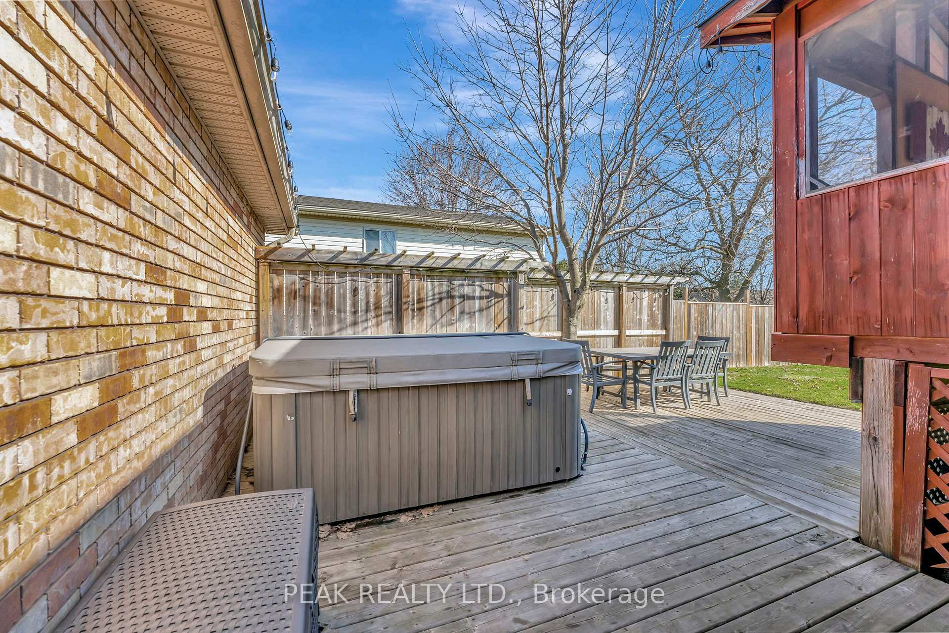 Photo 37 of 3 Emerson Court, Brant, Paris — HOMEH
