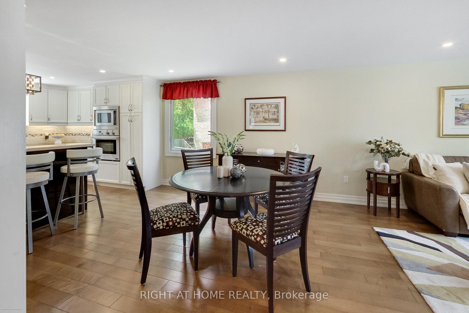 Photo 5 of 25 Ransom Street, Aurora, Aurora Village — HOMEH