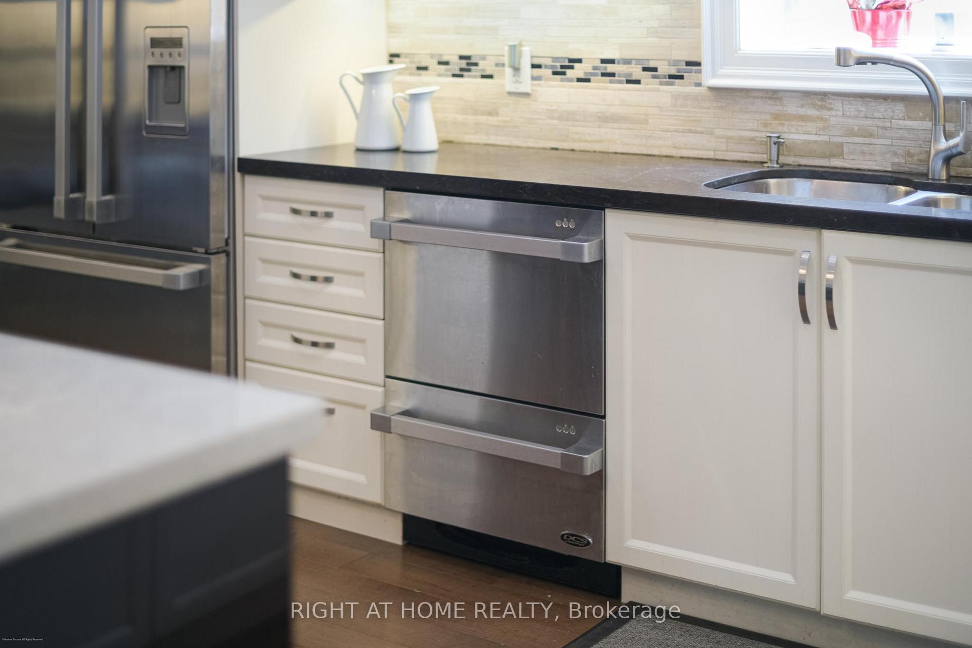 Photo 10 of 25 Ransom Street, Aurora, Aurora Village — HOMEH