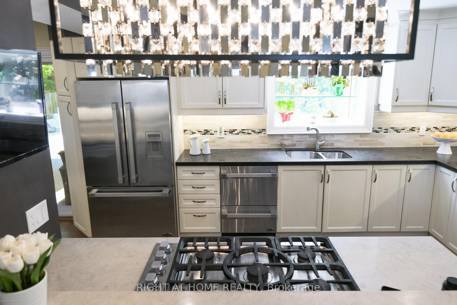 Photo 12 of 25 Ransom Street, Aurora, Aurora Village — HOMEH