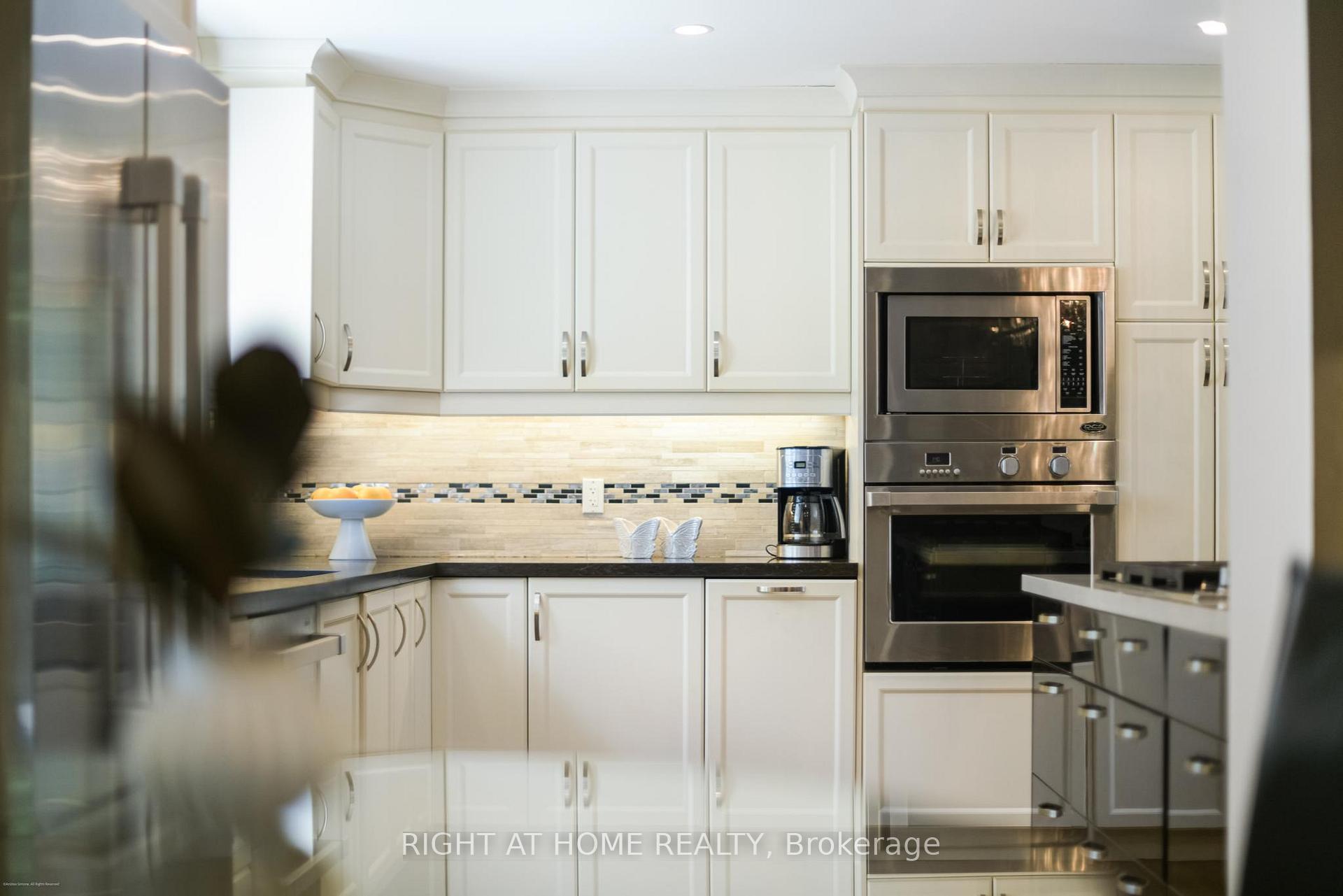 Photo 17 of 25 Ransom Street, Aurora, Aurora Village — HOMEH