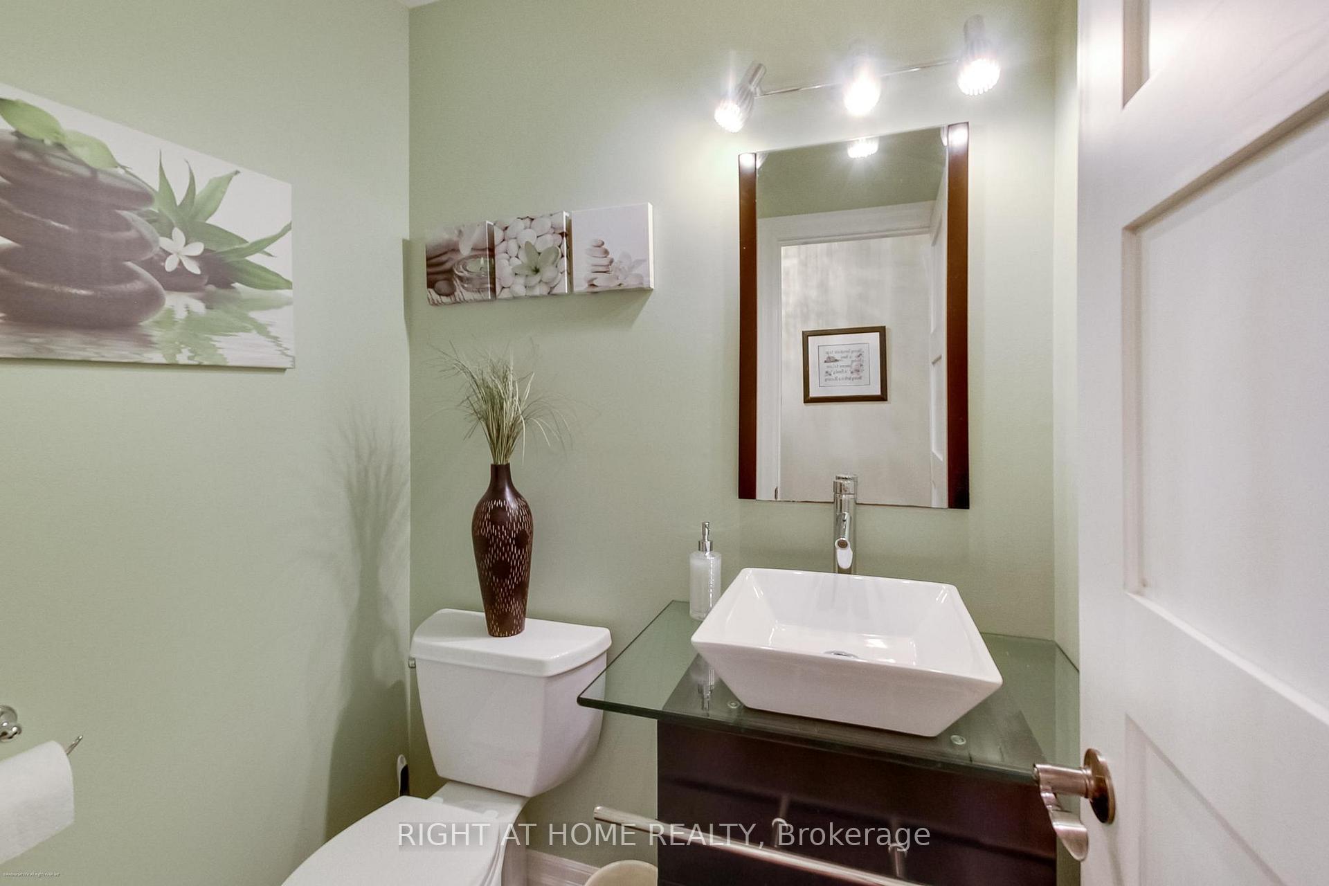 Photo 16 of 25 Ransom Street, Aurora, Aurora Village — HOMEH