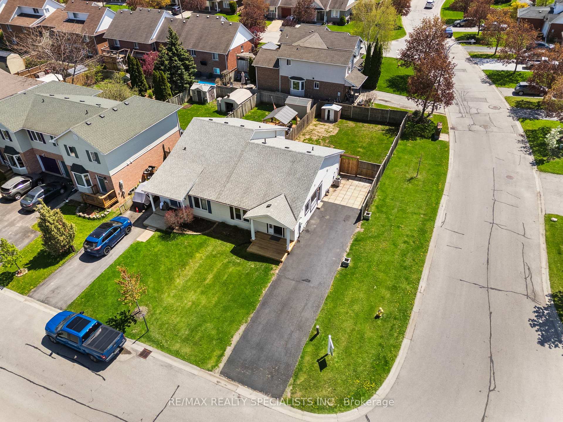 Photo 23 of 5166 Mulberry Drive, Lincoln, Beamsville — HOMEH