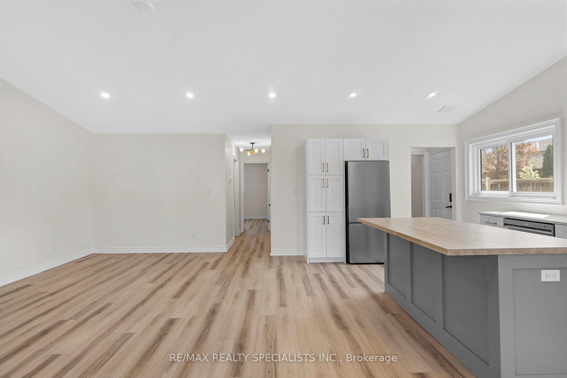 Photo 5 of 5166 Mulberry Drive, Lincoln, Beamsville — HOMEH