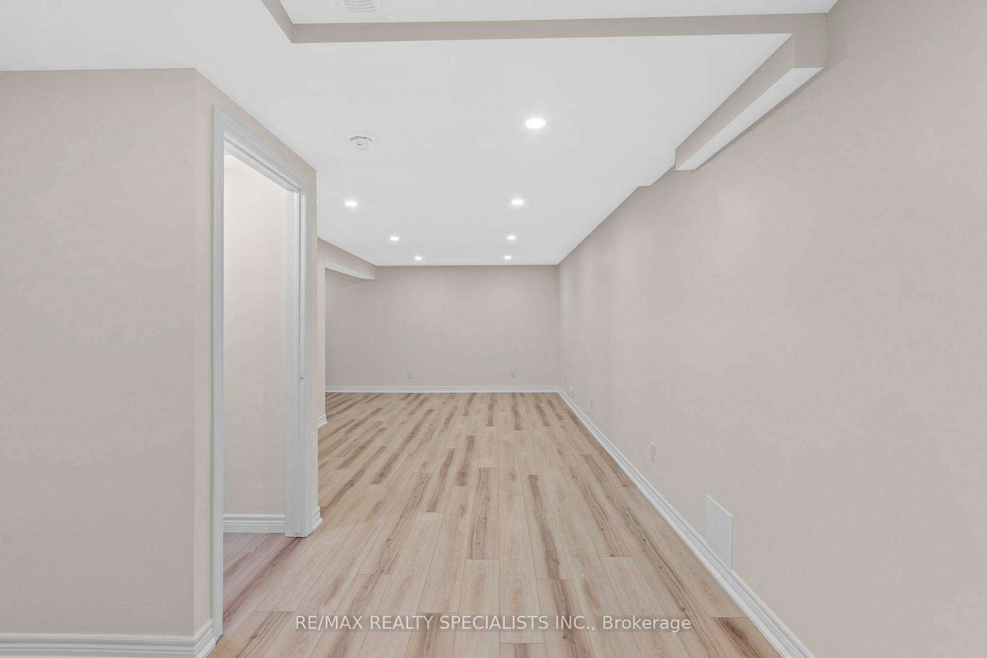 Photo 34 of 5166 Mulberry Drive, Lincoln, Beamsville — HOMEH