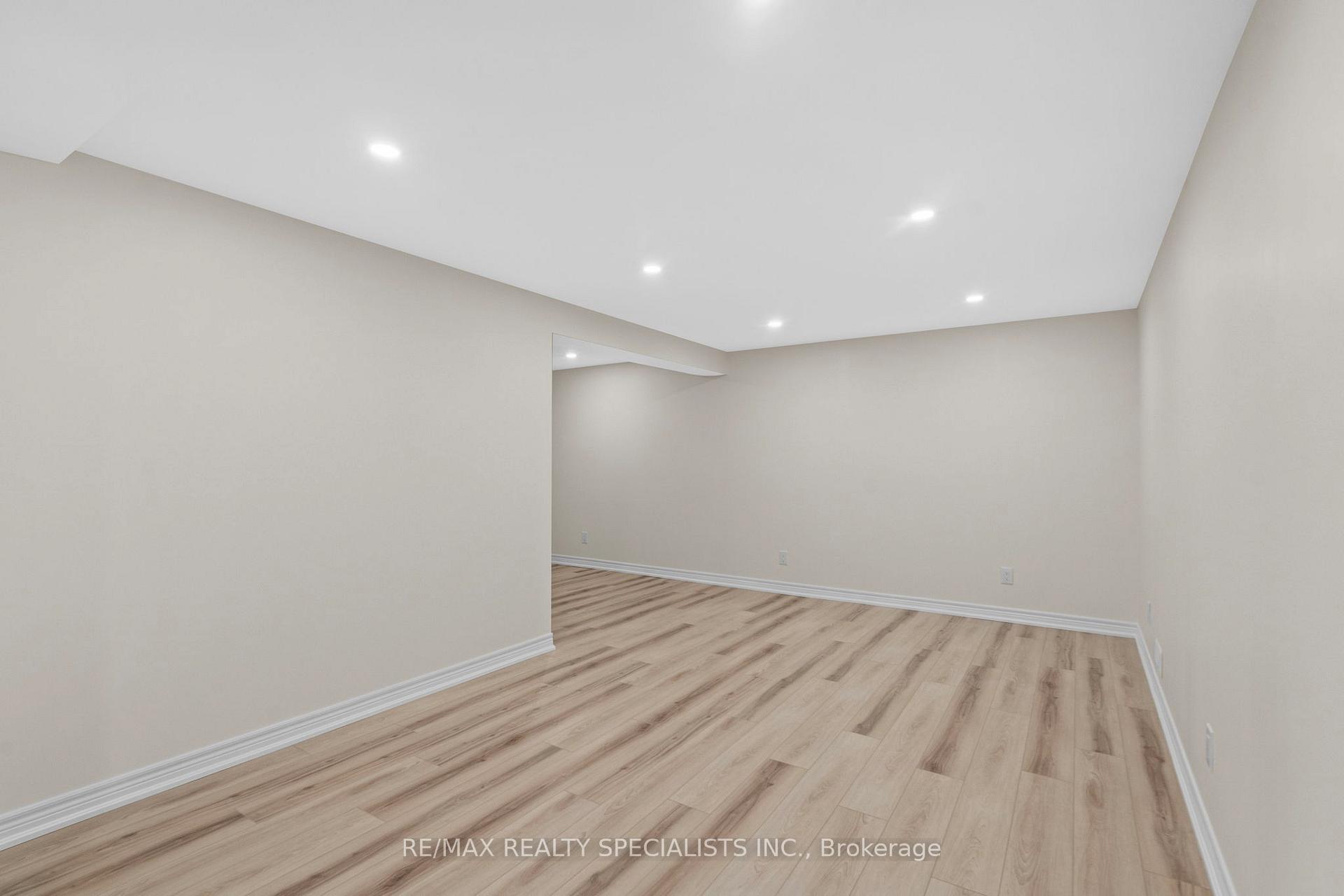 Photo 39 of 5166 Mulberry Drive, Lincoln, Beamsville — HOMEH