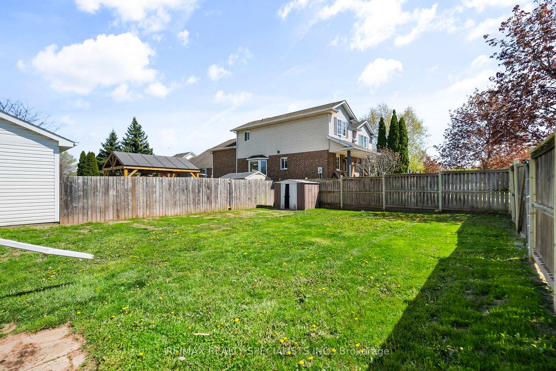 Photo 45 of 5166 Mulberry Drive, Lincoln, Beamsville — HOMEH