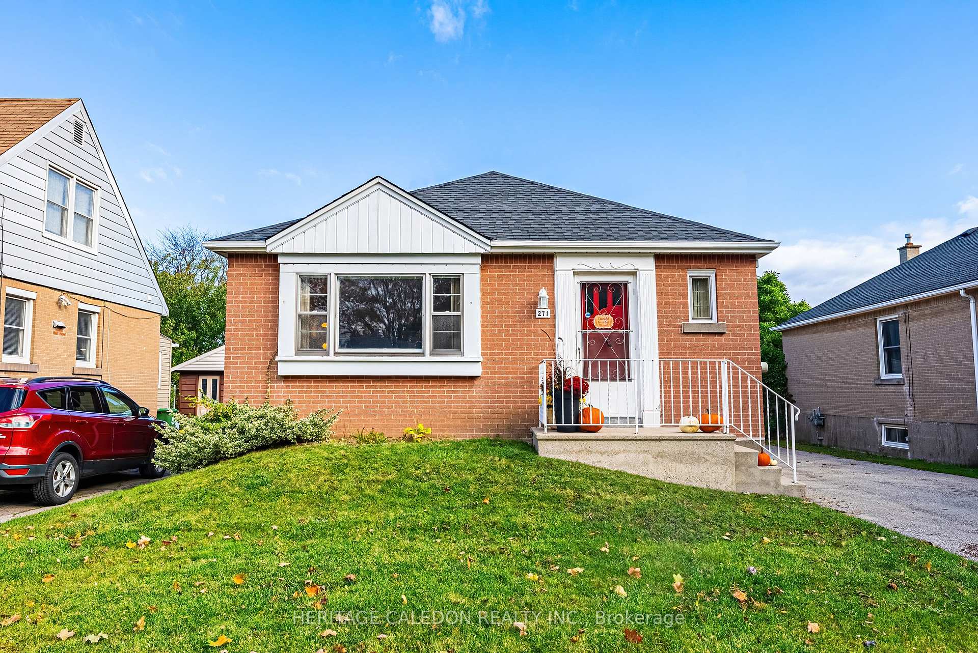 Photo 3 of 271 East 38th Street, Hamilton, Raleigh — HOMEH
