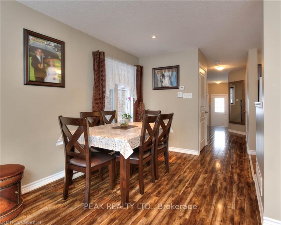Photo 10 of 26 Renfrew Street, Kitchener — HOMEH
