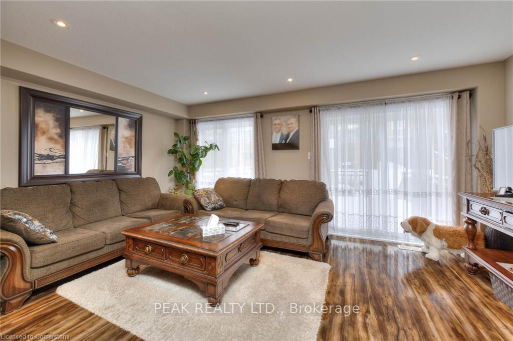 Photo 15 of 26 Renfrew Street, Kitchener — HOMEH