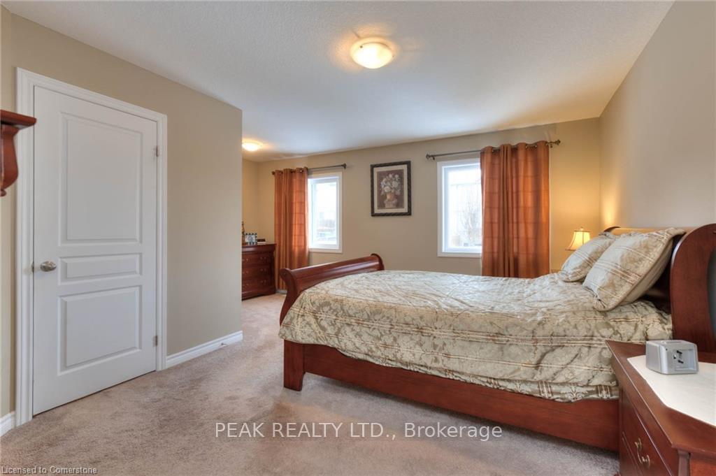Photo 19 of 26 Renfrew Street, Kitchener — HOMEH