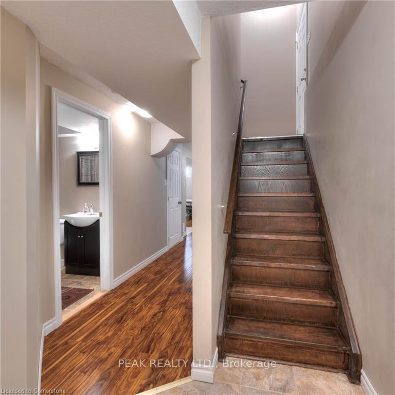 Photo 23 of 26 Renfrew Street, Kitchener — HOMEH