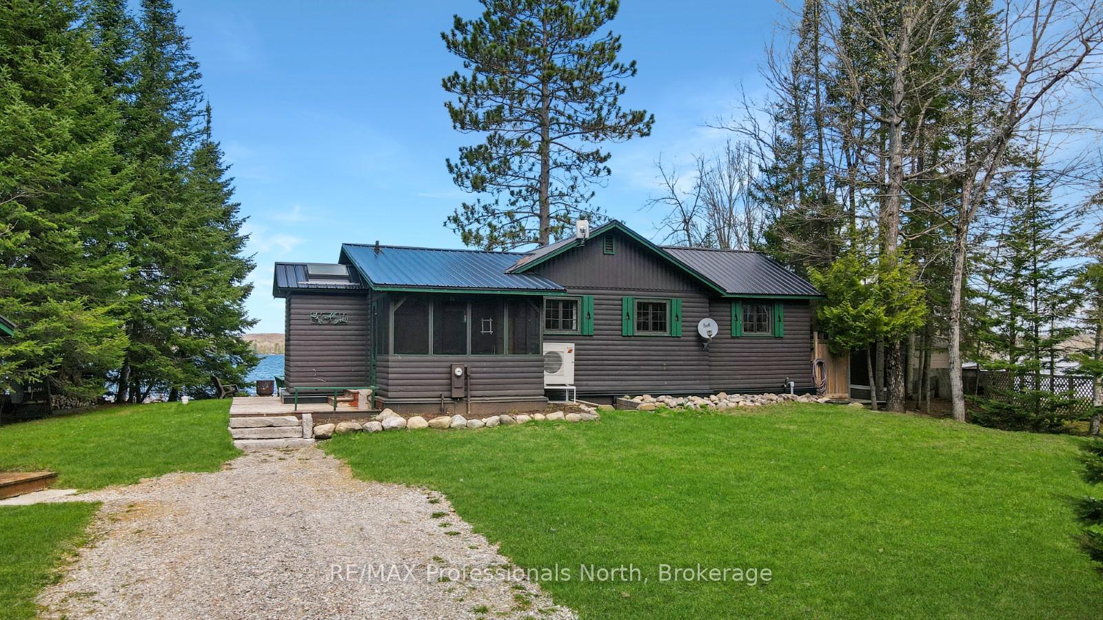 Photo 4 of 1070 Quail Run Lane, Minden Hills, Minden — HOMEH