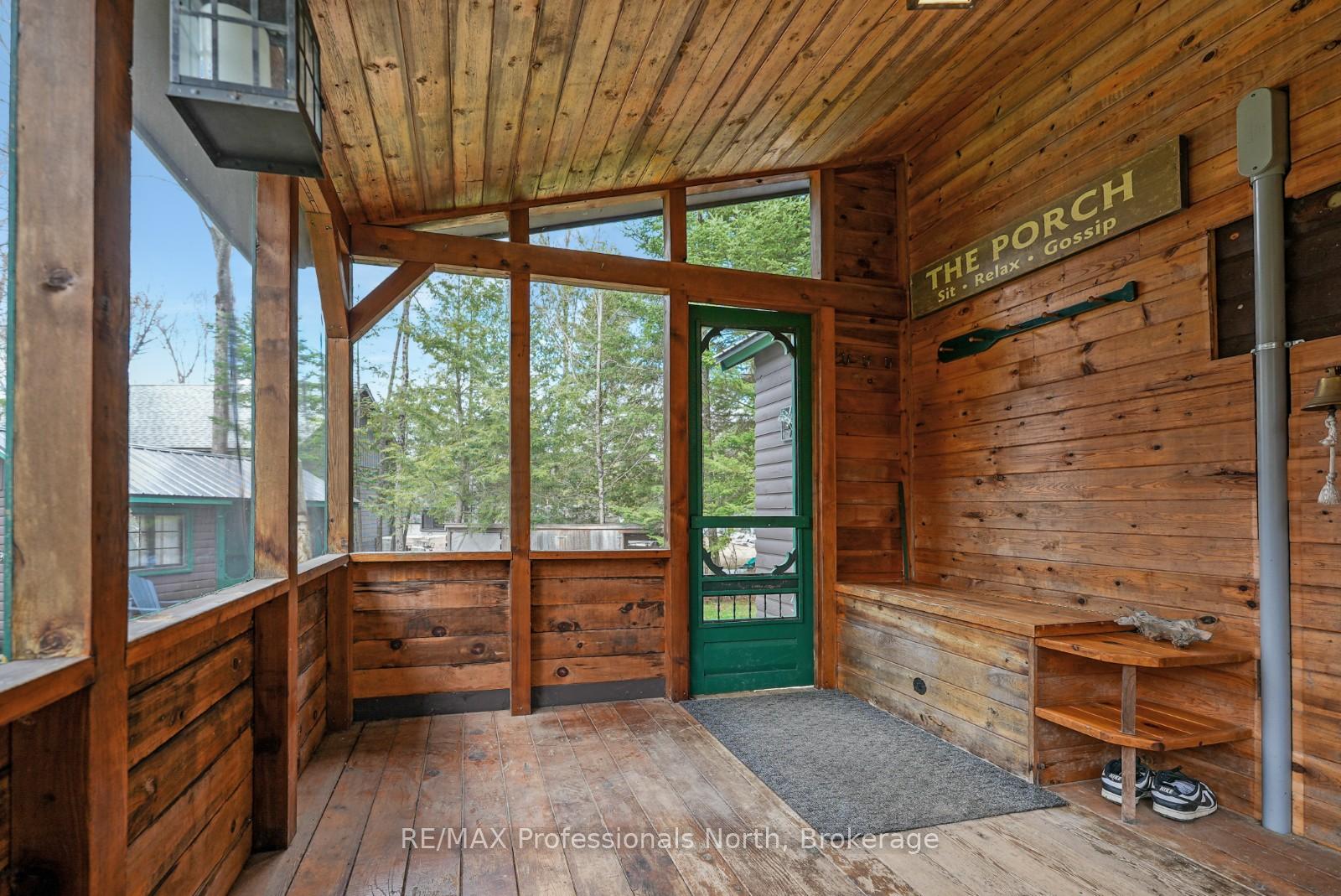 Photo 2 of 1070 Quail Run Lane, Minden Hills, Minden — HOMEH
