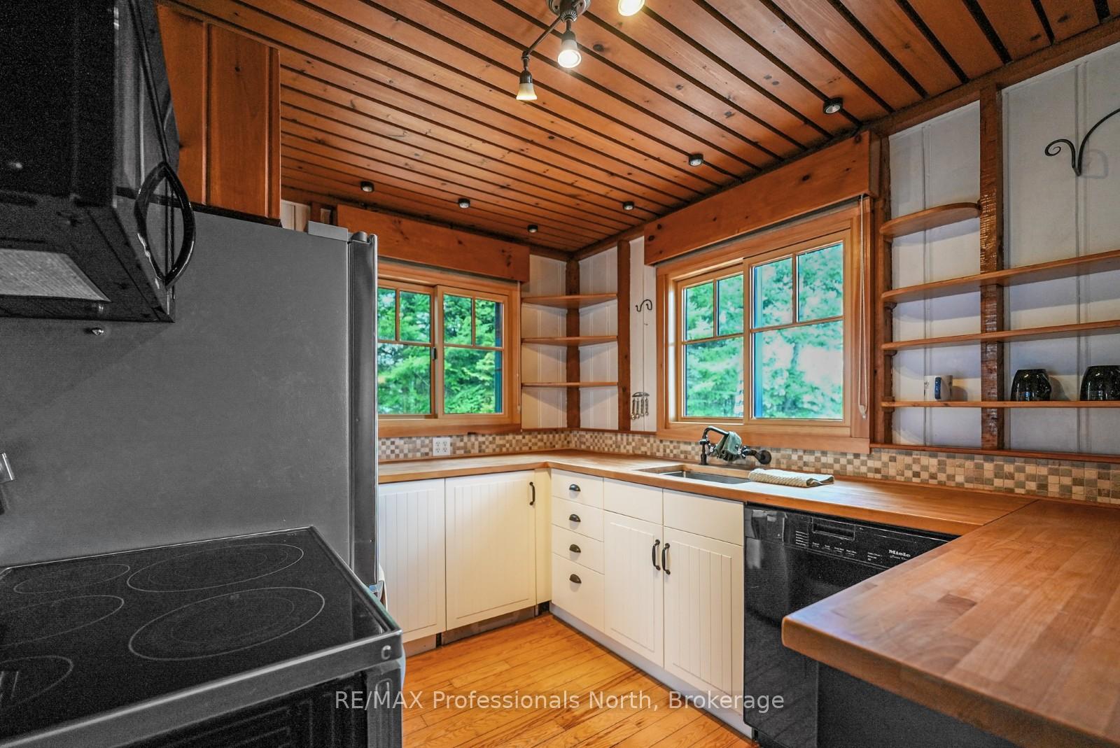 Photo 10 of 1070 Quail Run Lane, Minden Hills, Minden — HOMEH