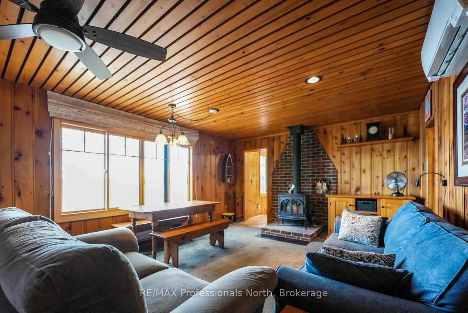 Photo 13 of 1070 Quail Run Lane, Minden Hills, Minden — HOMEH