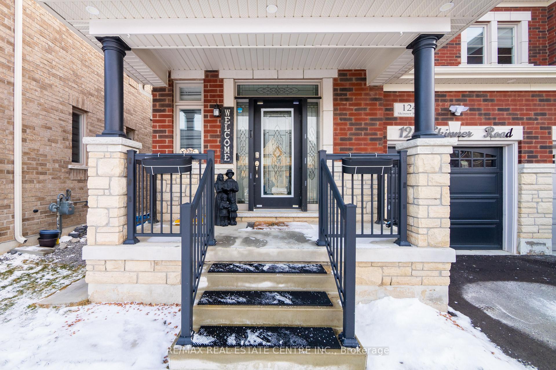 Photo 11 of 124 Skinner Road, Hamilton, Waterdown — HOMEH