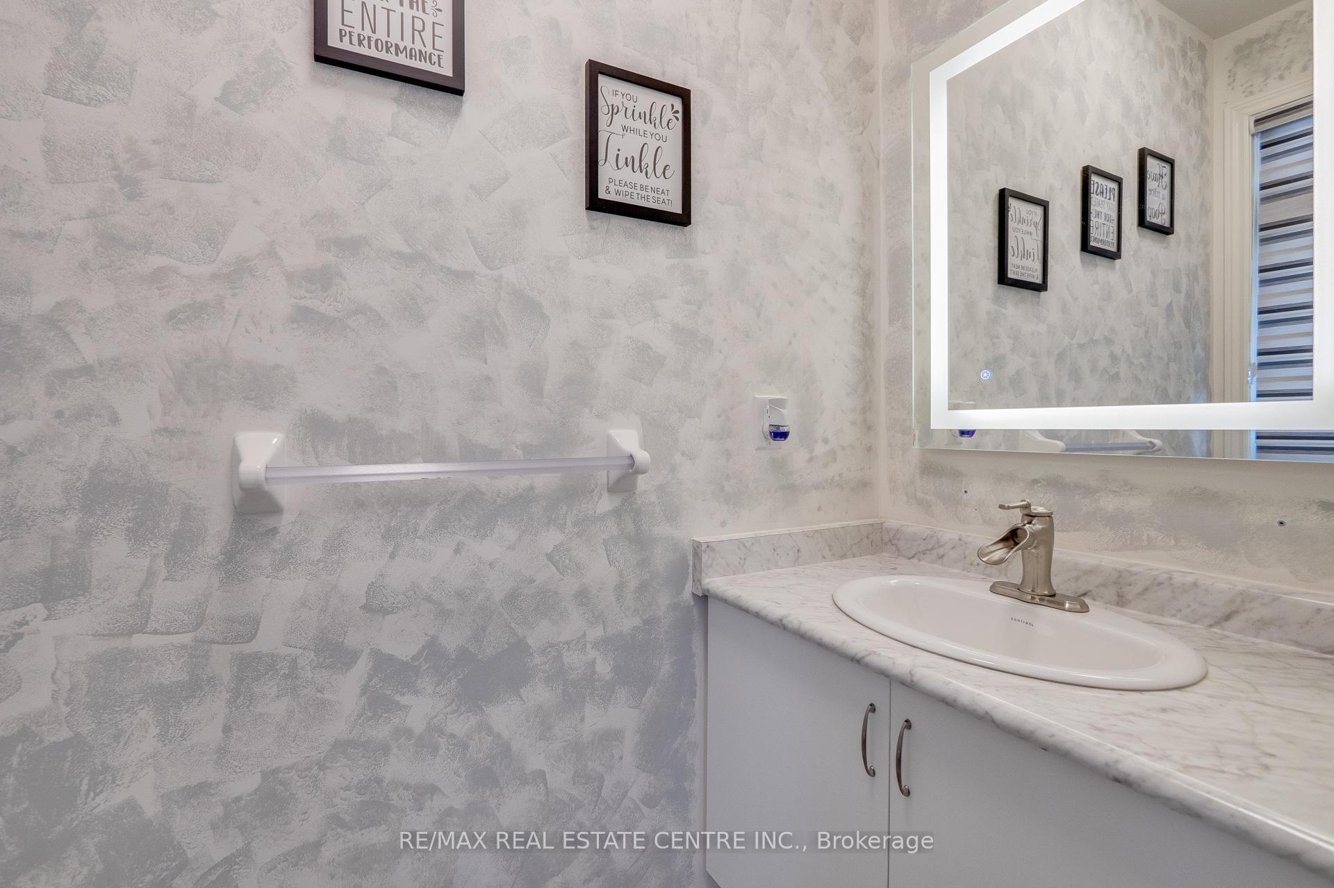 Photo 5 of 124 Skinner Road, Hamilton, Waterdown — HOMEH