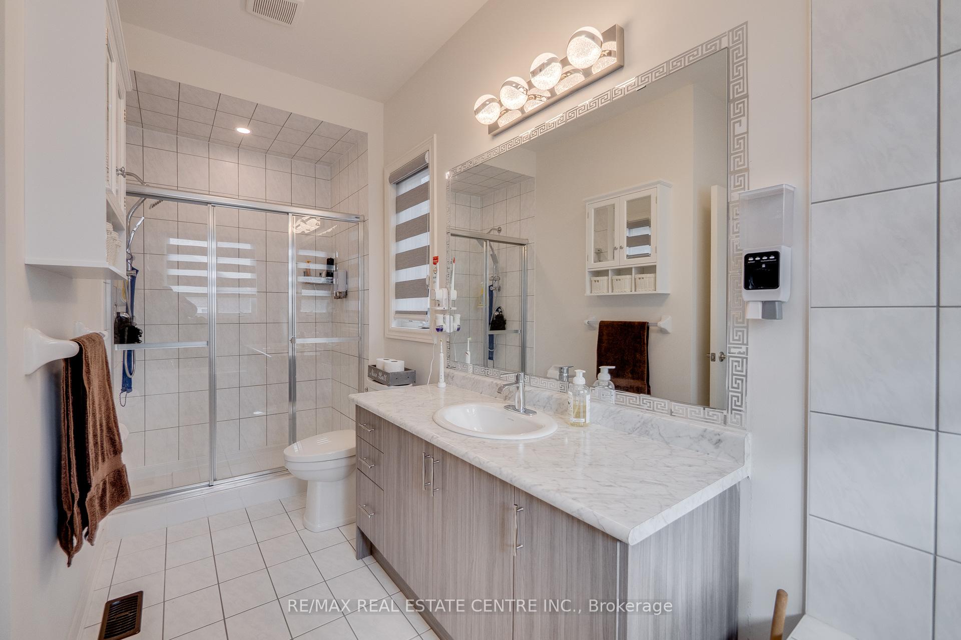 Photo 17 of 124 Skinner Road, Hamilton, Waterdown — HOMEH
