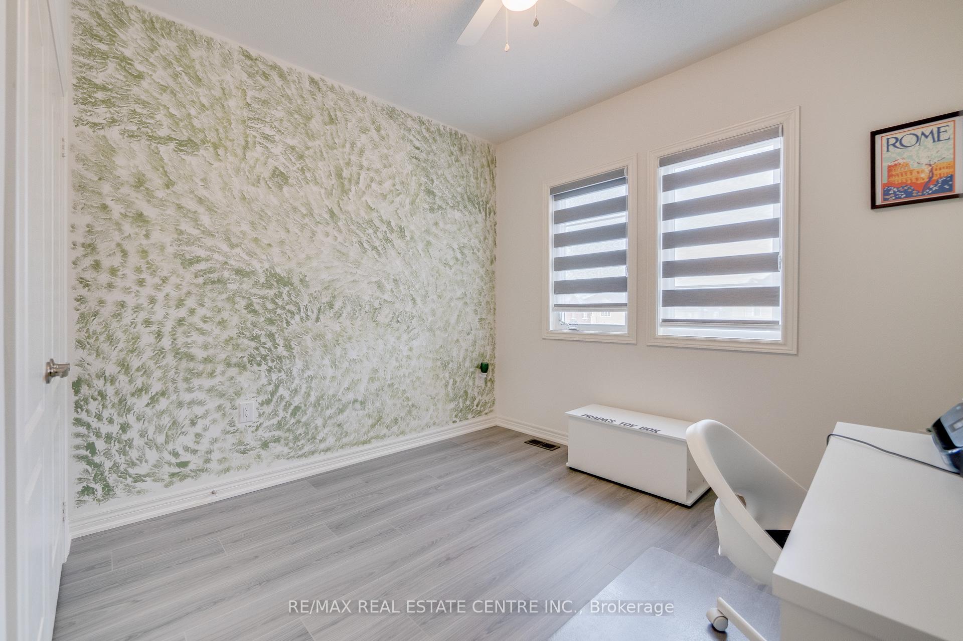 Photo 21 of 124 Skinner Road, Hamilton, Waterdown — HOMEH