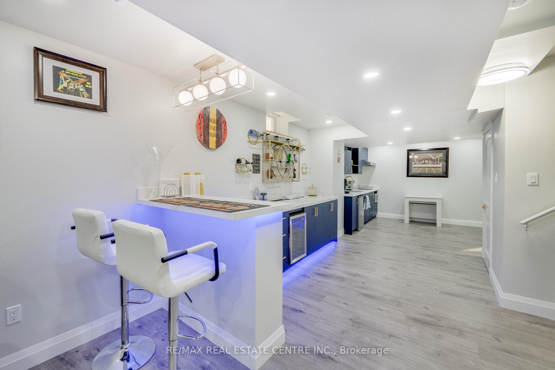 Photo 33 of 124 Skinner Road, Hamilton, Waterdown — HOMEH