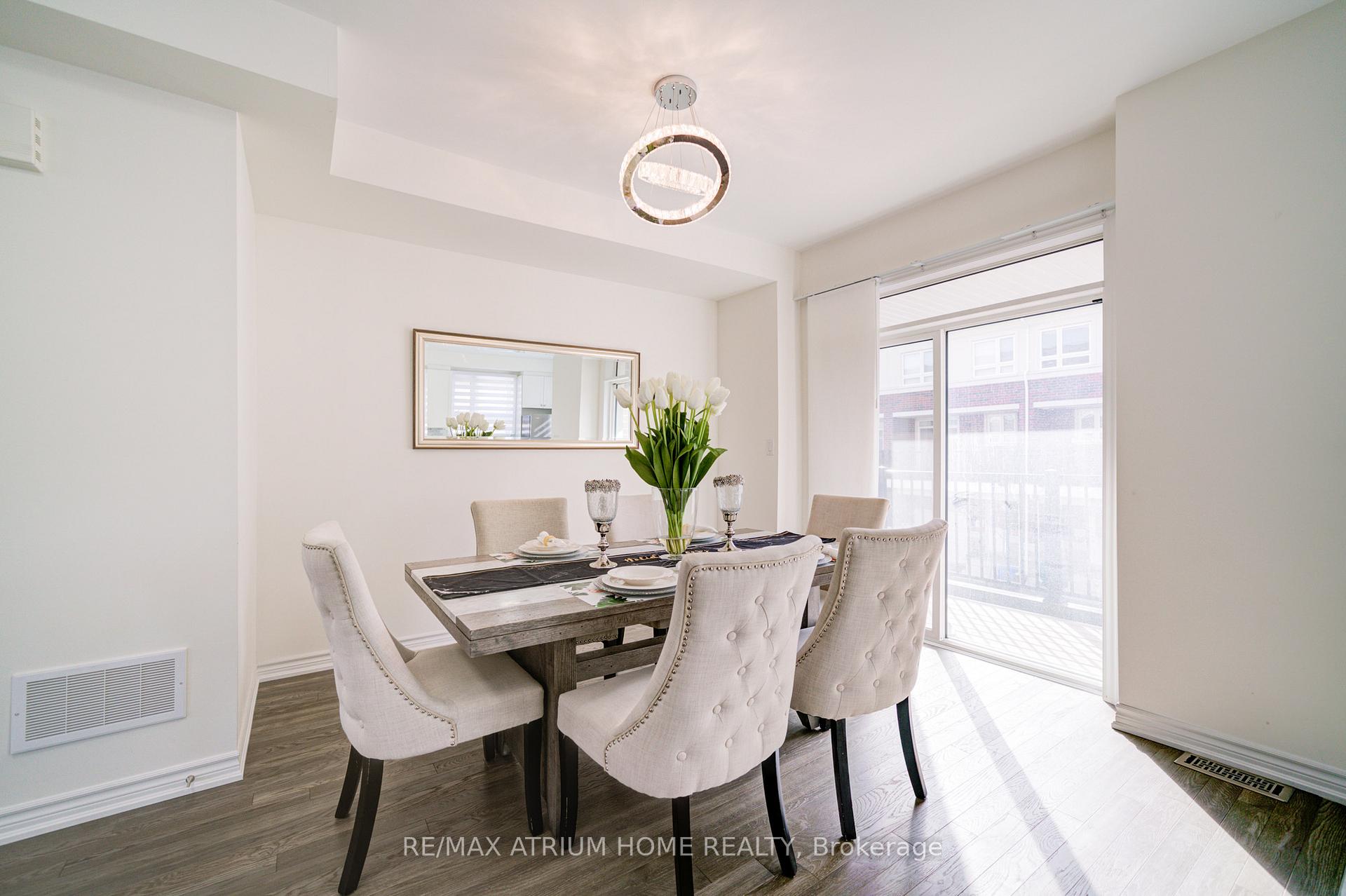 Photo 3 of 61 Imperial College Lane, Markham, Wismer — HOMEH