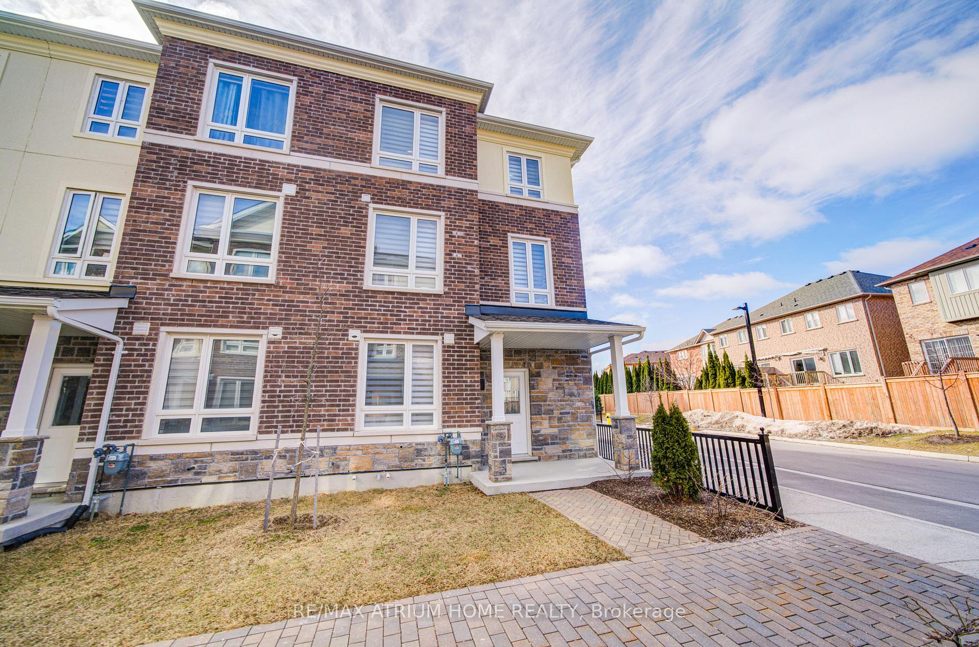 Photo 33 of 61 Imperial College Lane, Markham, Wismer — HOMEH