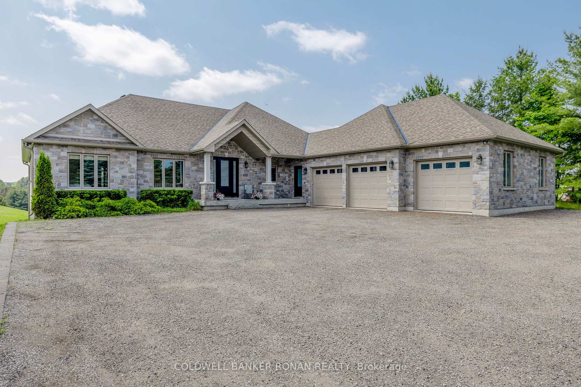 Photo 2 of 6511 2nd Line, New Tecumseth, Rural New Tecumseth — HOMEH