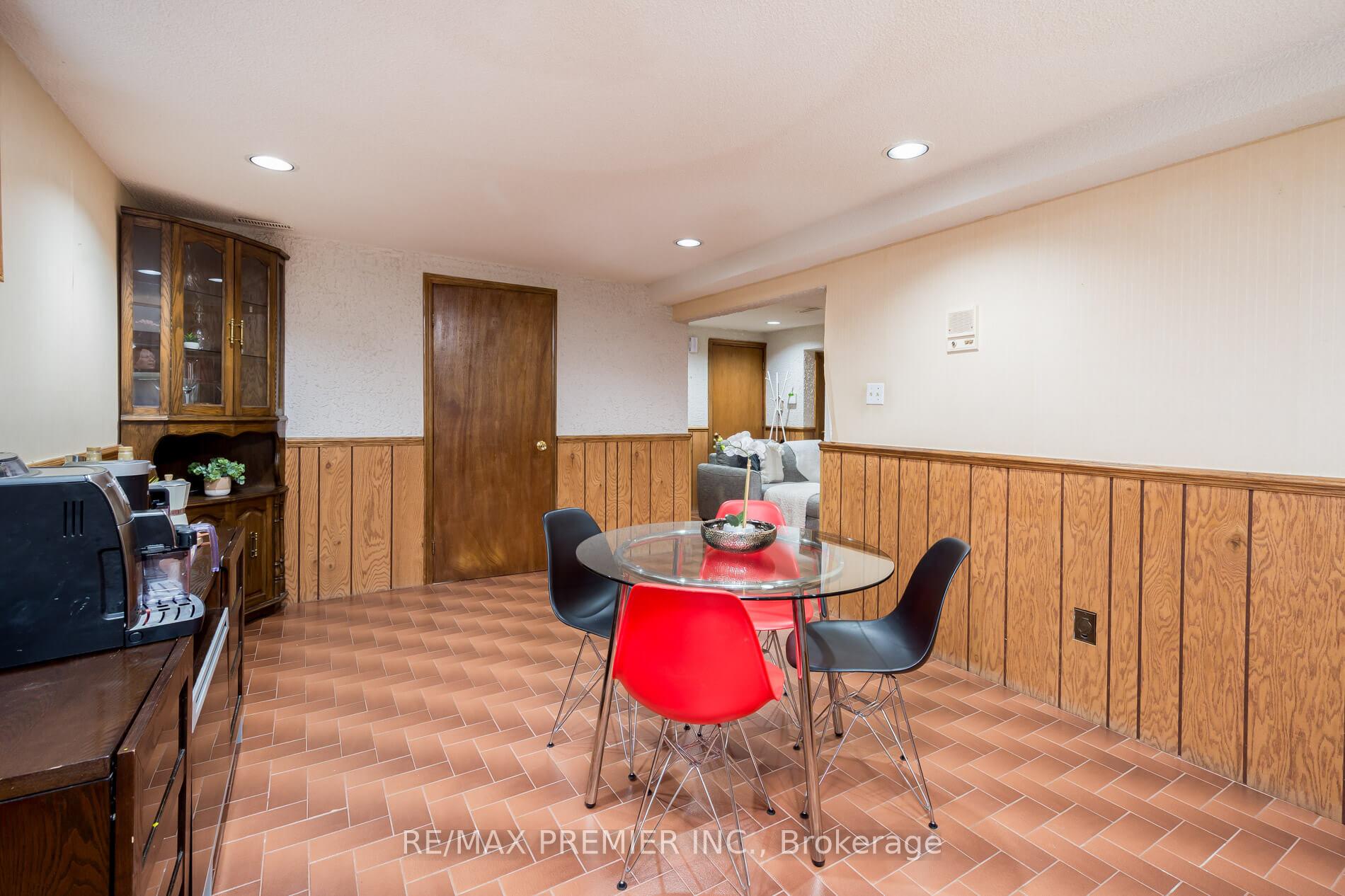 Photo 27 of 67 Airdrie Drive, Vaughan, East Woodbridge — HOMEH