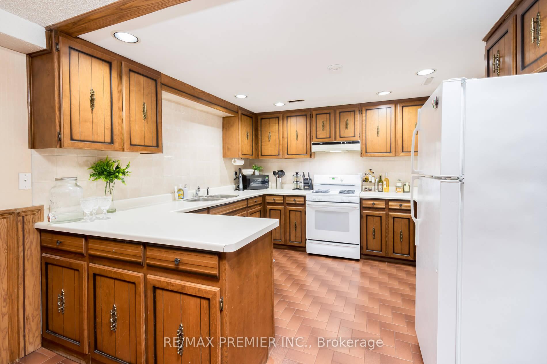 Photo 25 of 67 Airdrie Drive, Vaughan, East Woodbridge — HOMEH