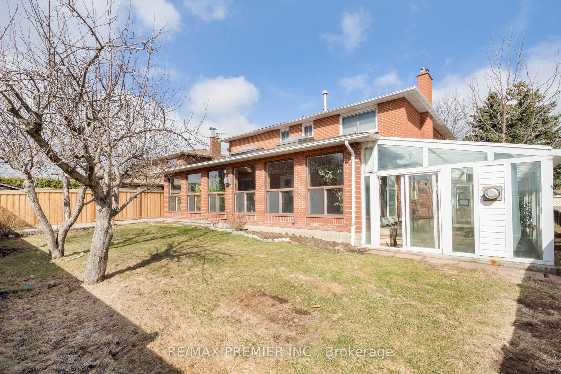 Photo 31 of 67 Airdrie Drive, Vaughan, East Woodbridge — HOMEH