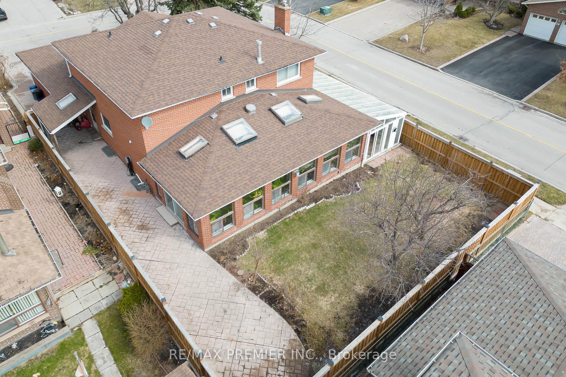 Photo 35 of 67 Airdrie Drive, Vaughan, East Woodbridge — HOMEH