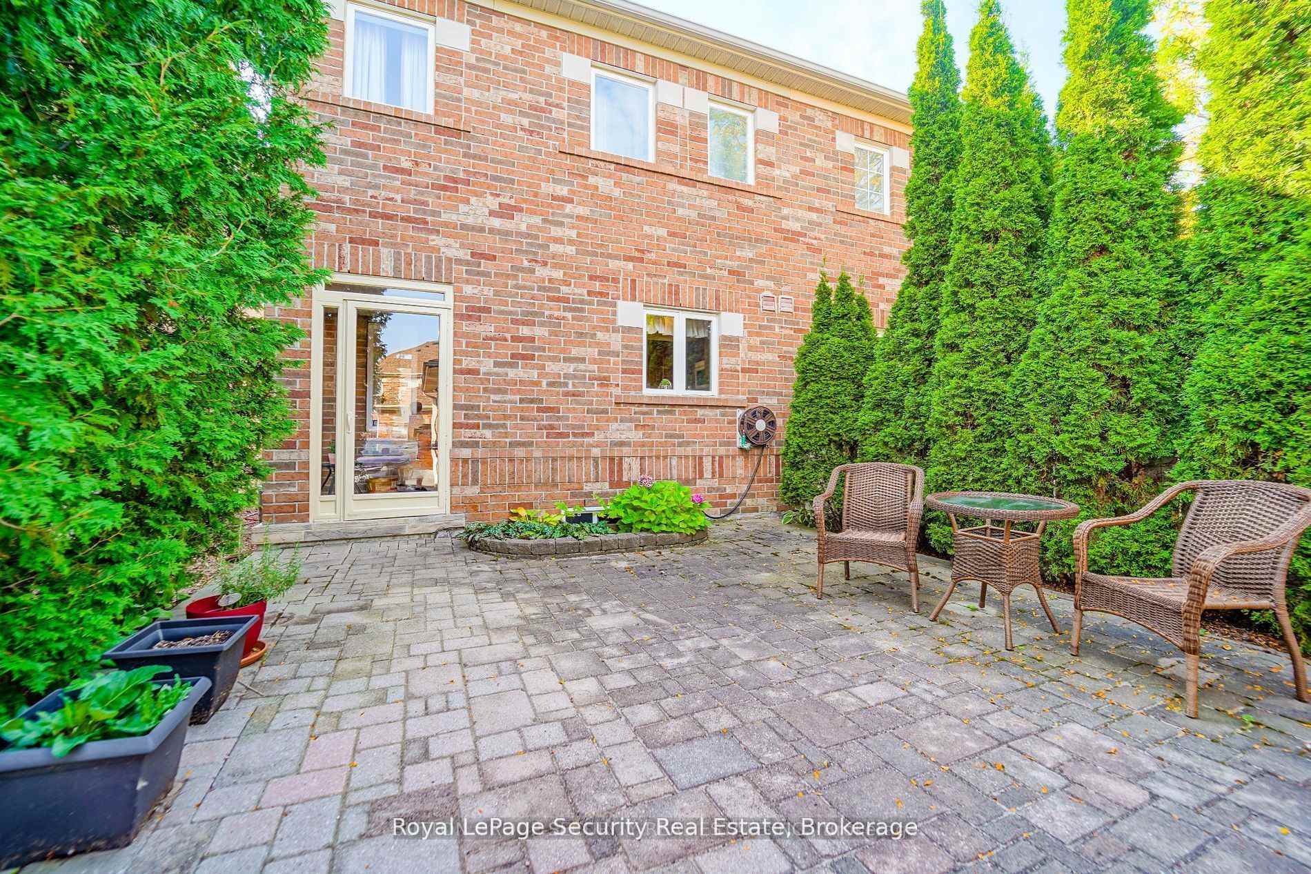 Photo 15 of 189 Baywell Crescent, Aurora, Bayview Wellington — HOMEH