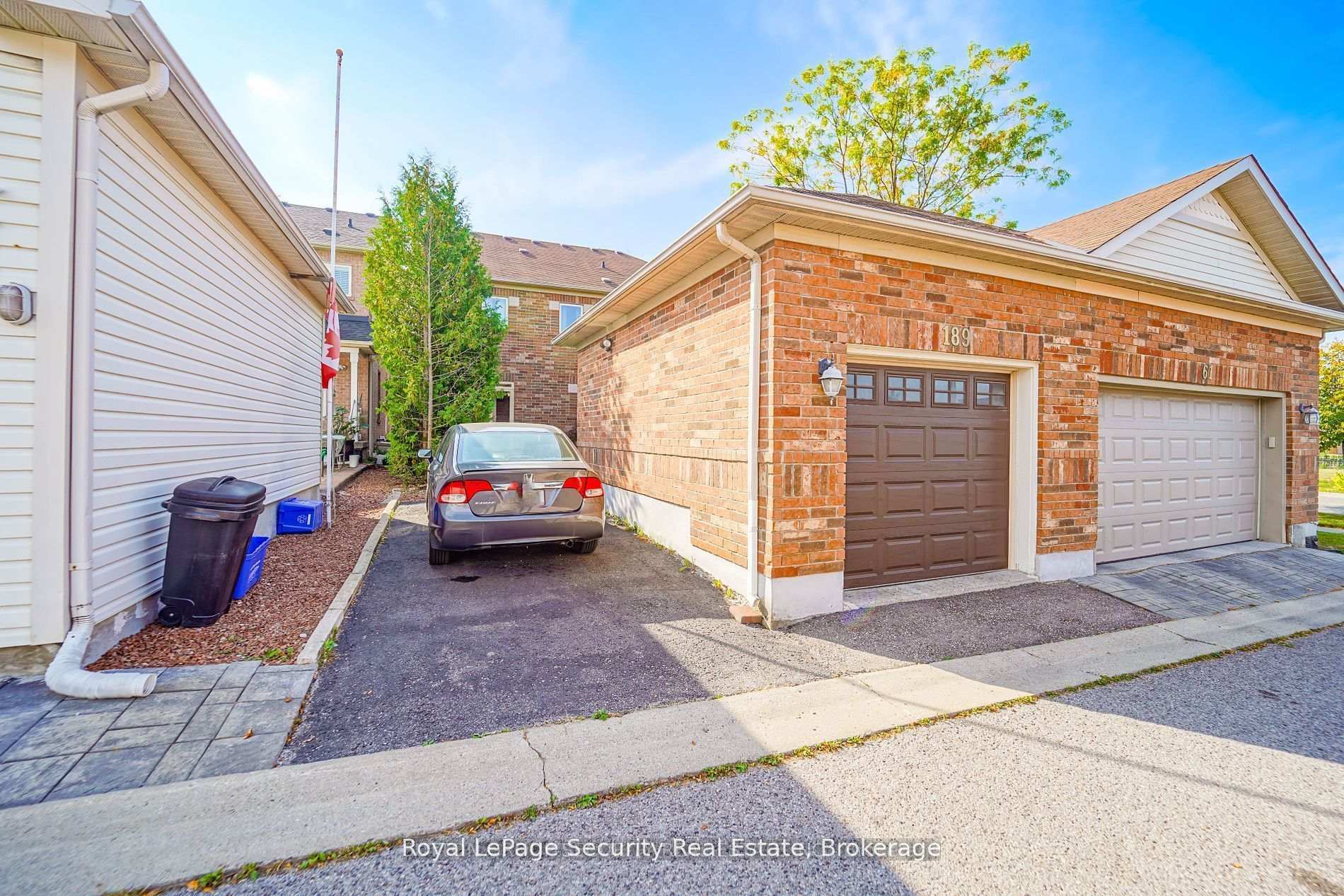 Photo 17 of 189 Baywell Crescent, Aurora, Bayview Wellington — HOMEH