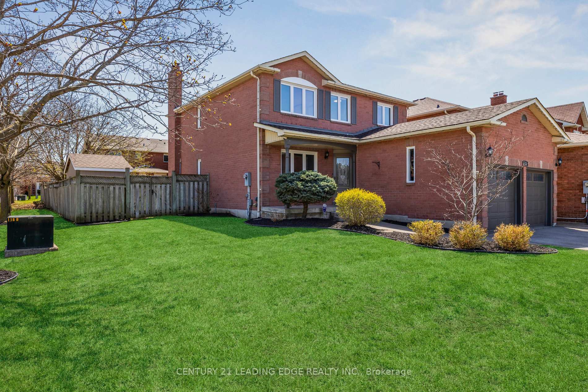 Photo 3 of 12 Turriff Crescent, Ajax, Central West — HOMEH