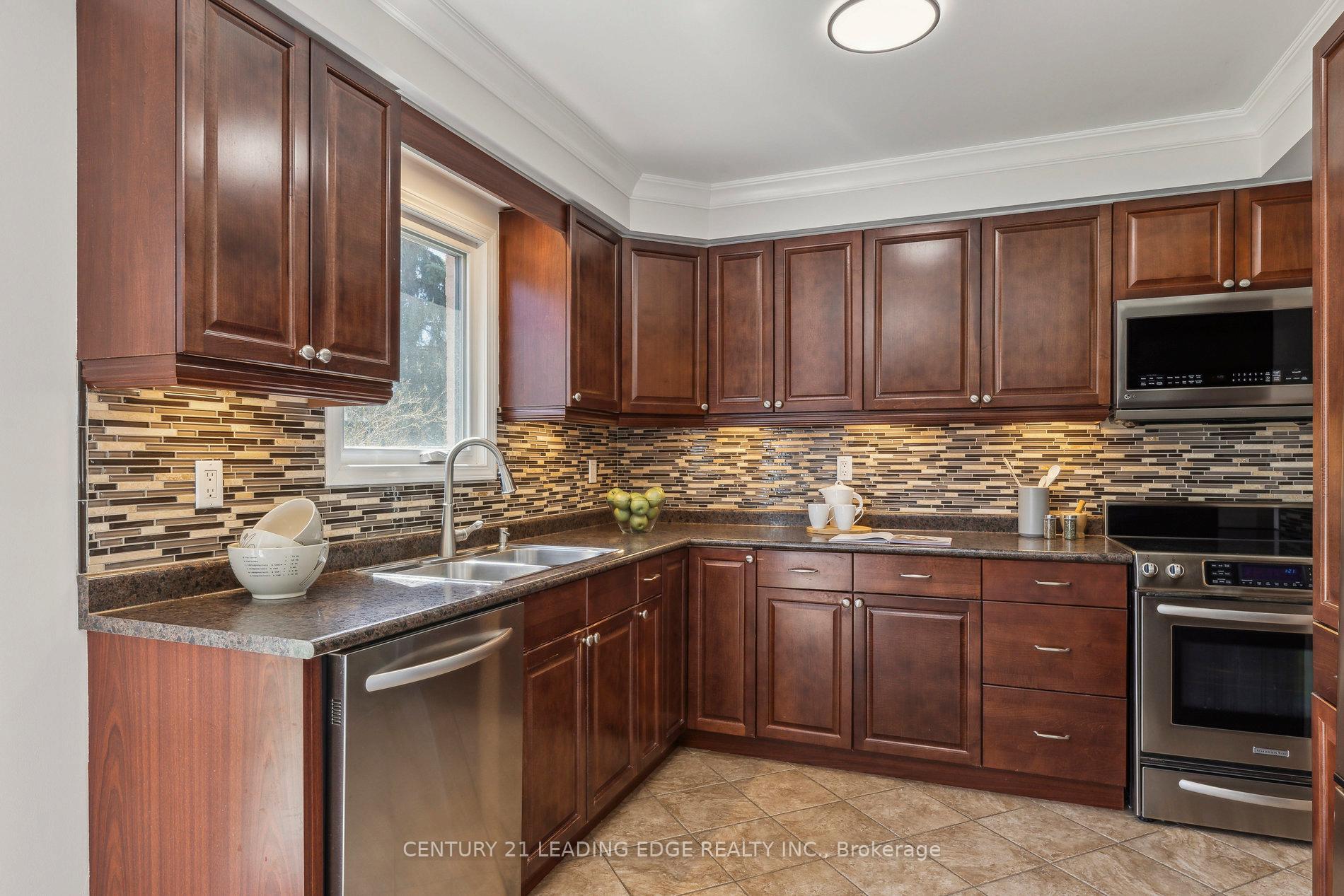 Photo 12 of 12 Turriff Crescent, Ajax, Central West — HOMEH