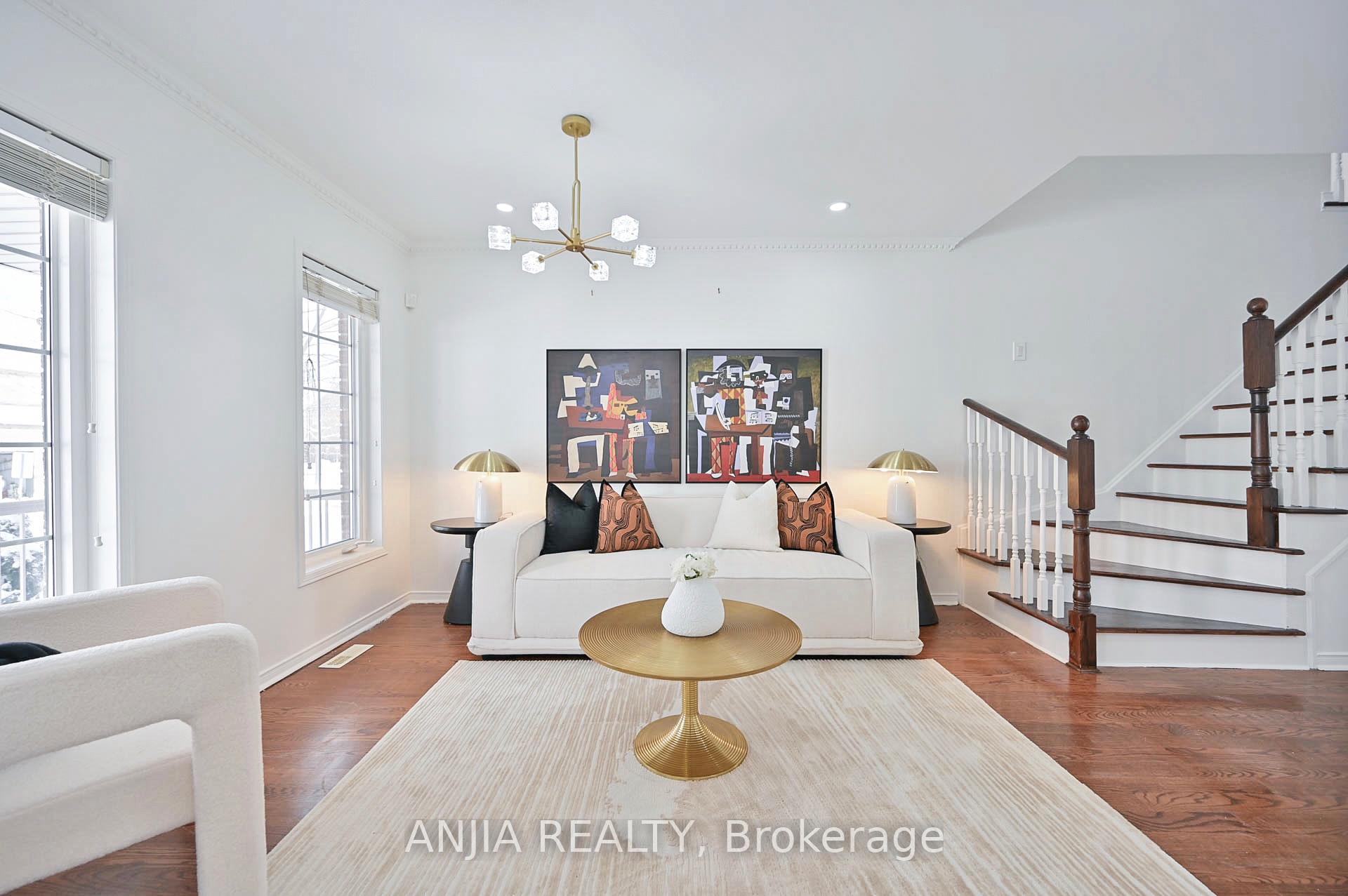 Photo 12 of 8 Stotts Crescent, Markham, Wismer — HOMEH