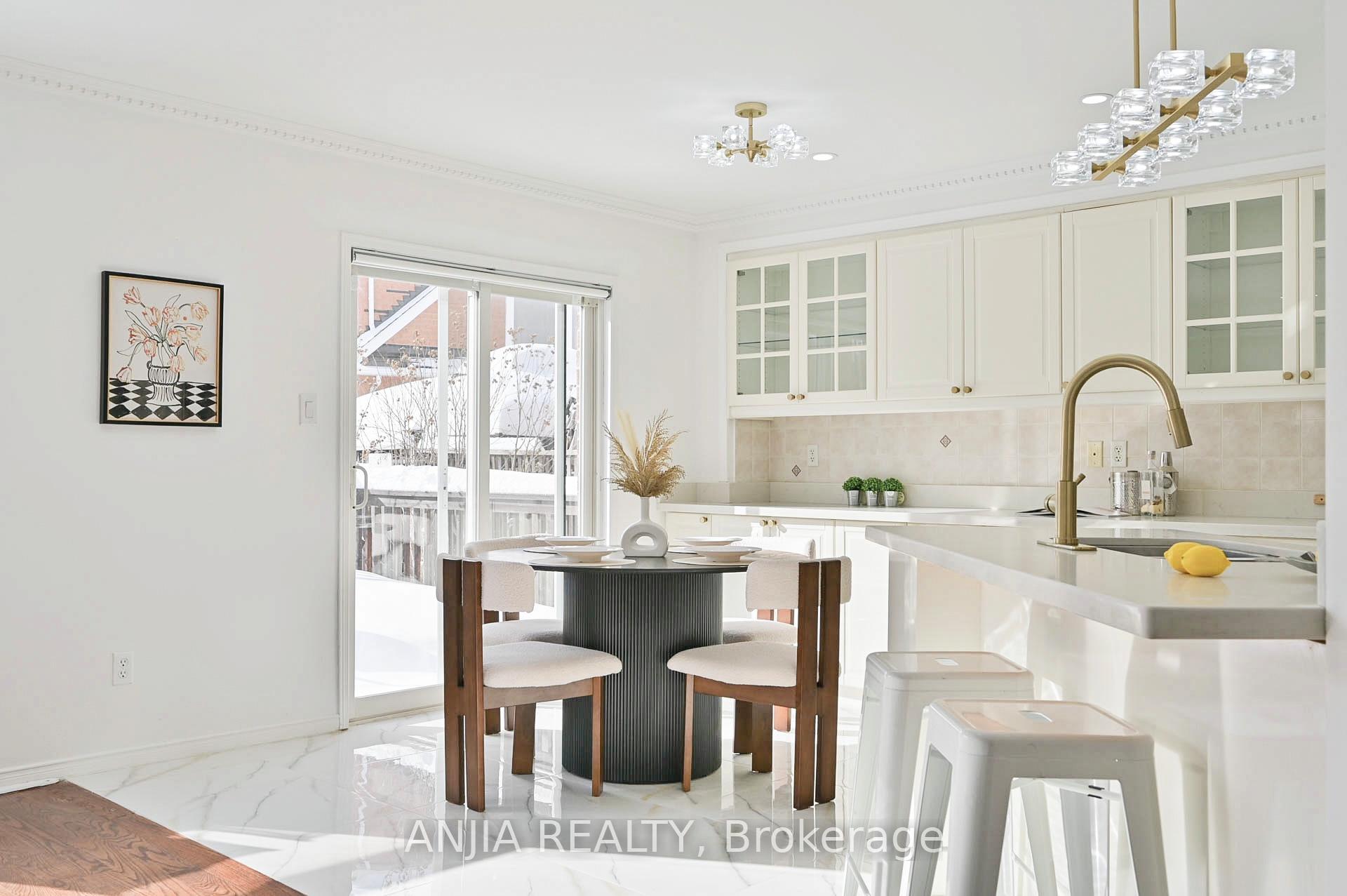 Photo 11 of 8 Stotts Crescent, Markham, Wismer — HOMEH