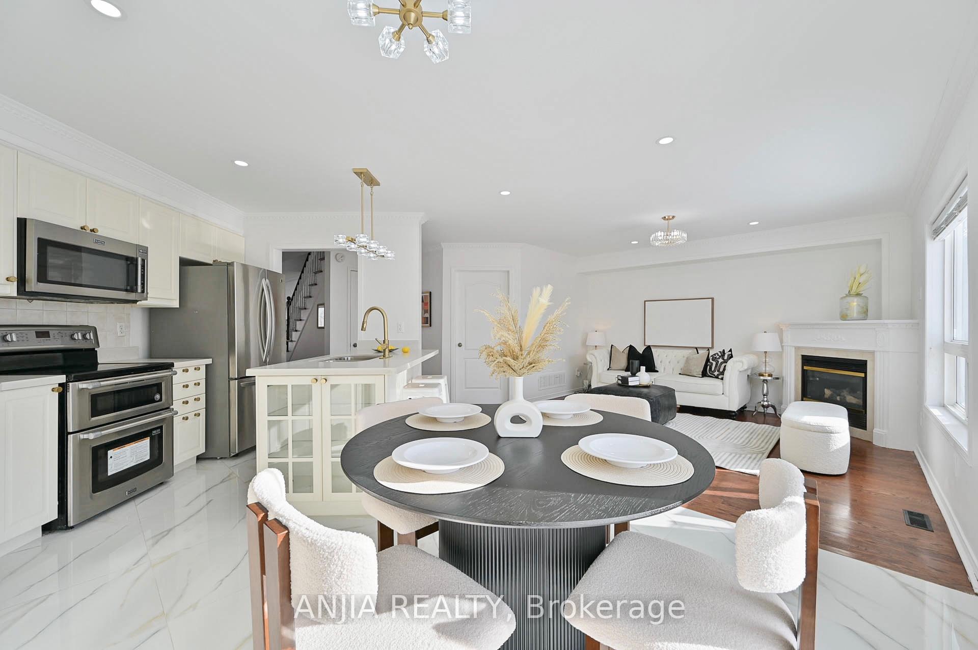 Photo 39 of 8 Stotts Crescent, Markham, Wismer — HOMEH