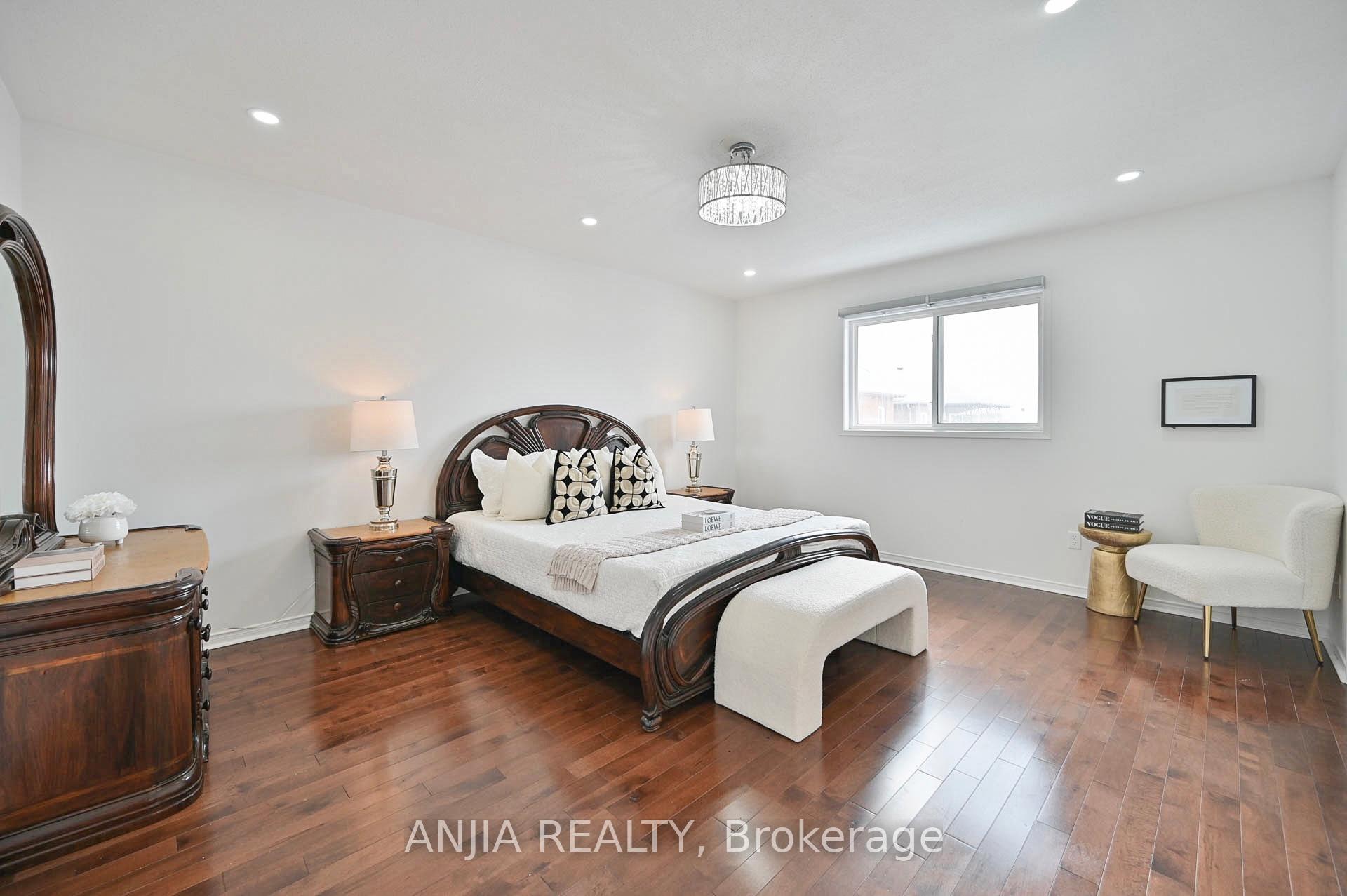 Photo 20 of 8 Stotts Crescent, Markham, Wismer — HOMEH