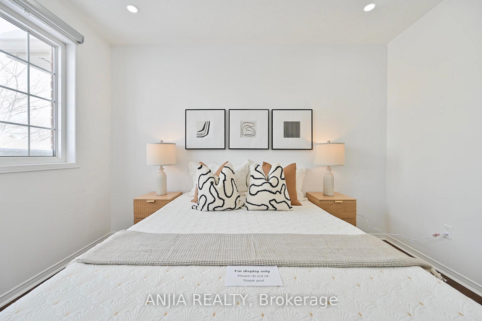 Photo 26 of 8 Stotts Crescent, Markham, Wismer — HOMEH