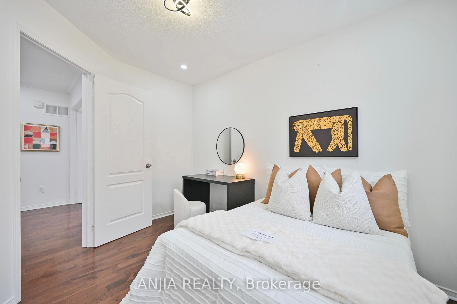 Photo 28 of 8 Stotts Crescent, Markham, Wismer — HOMEH