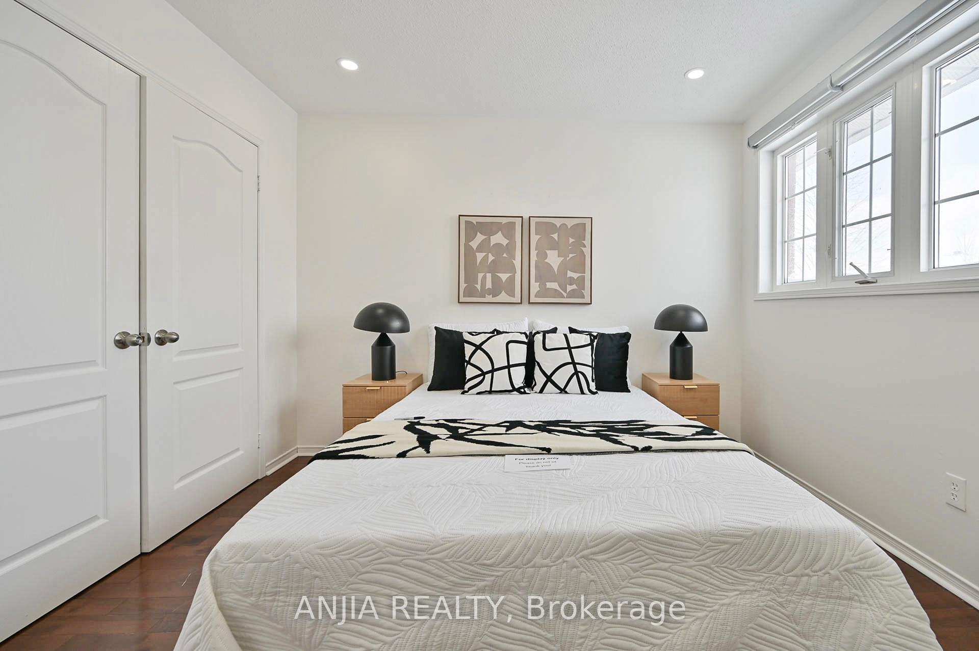 Photo 32 of 8 Stotts Crescent, Markham, Wismer — HOMEH