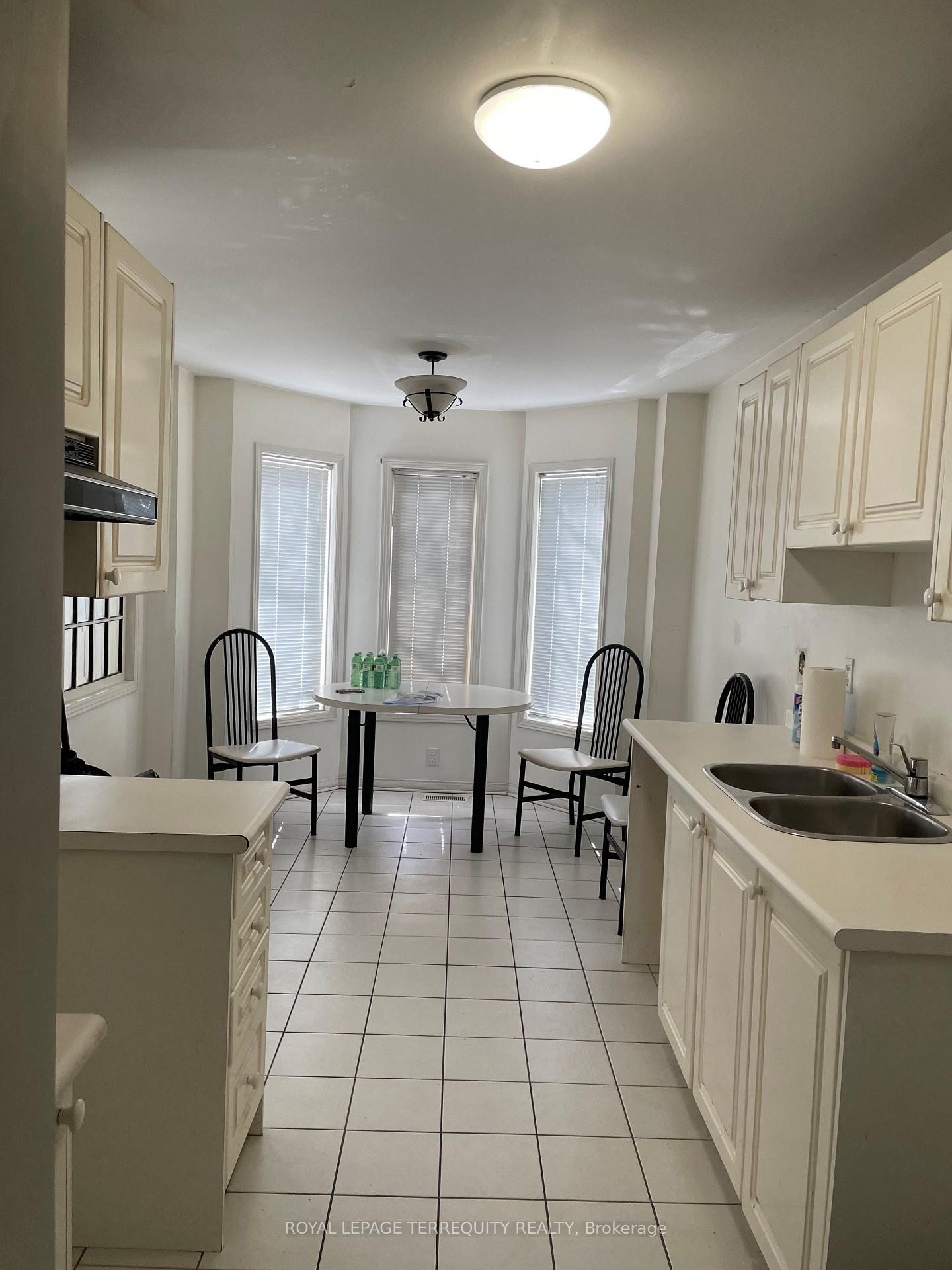 Photo 2 of 181 B De Grassi Street, Toronto, South Riverdale — HOMEH