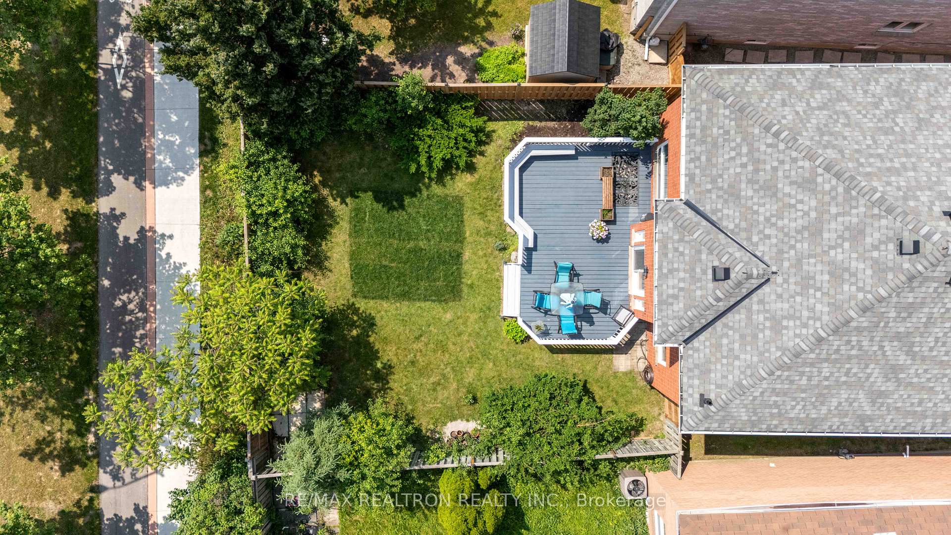 Photo 49 of 11 Cantertrot Court, Vaughan, Brownridge — HOMEH
