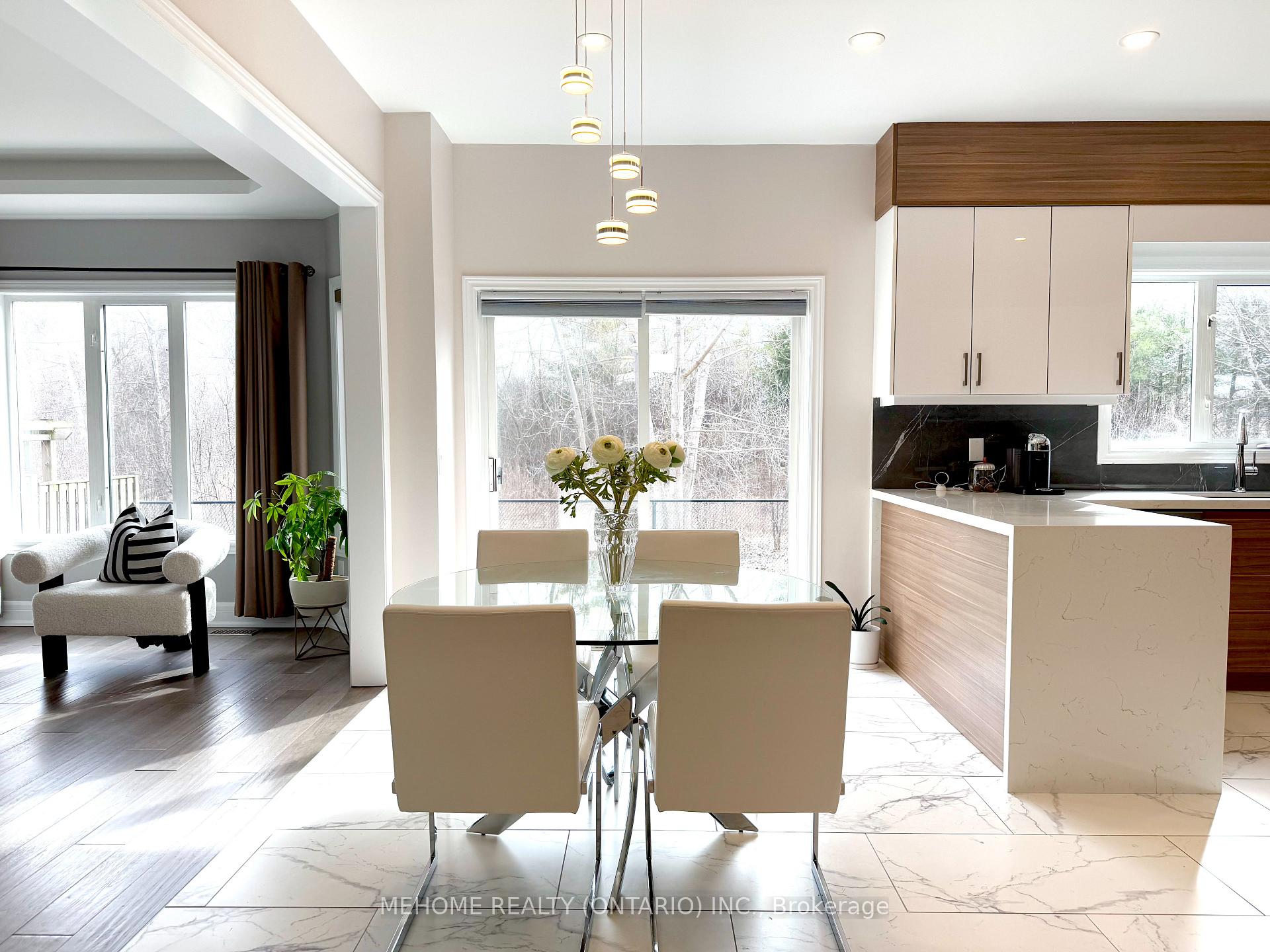Photo 5 of 277 Ten Oaks Boulevard, Vaughan, Patterson — HOMEH