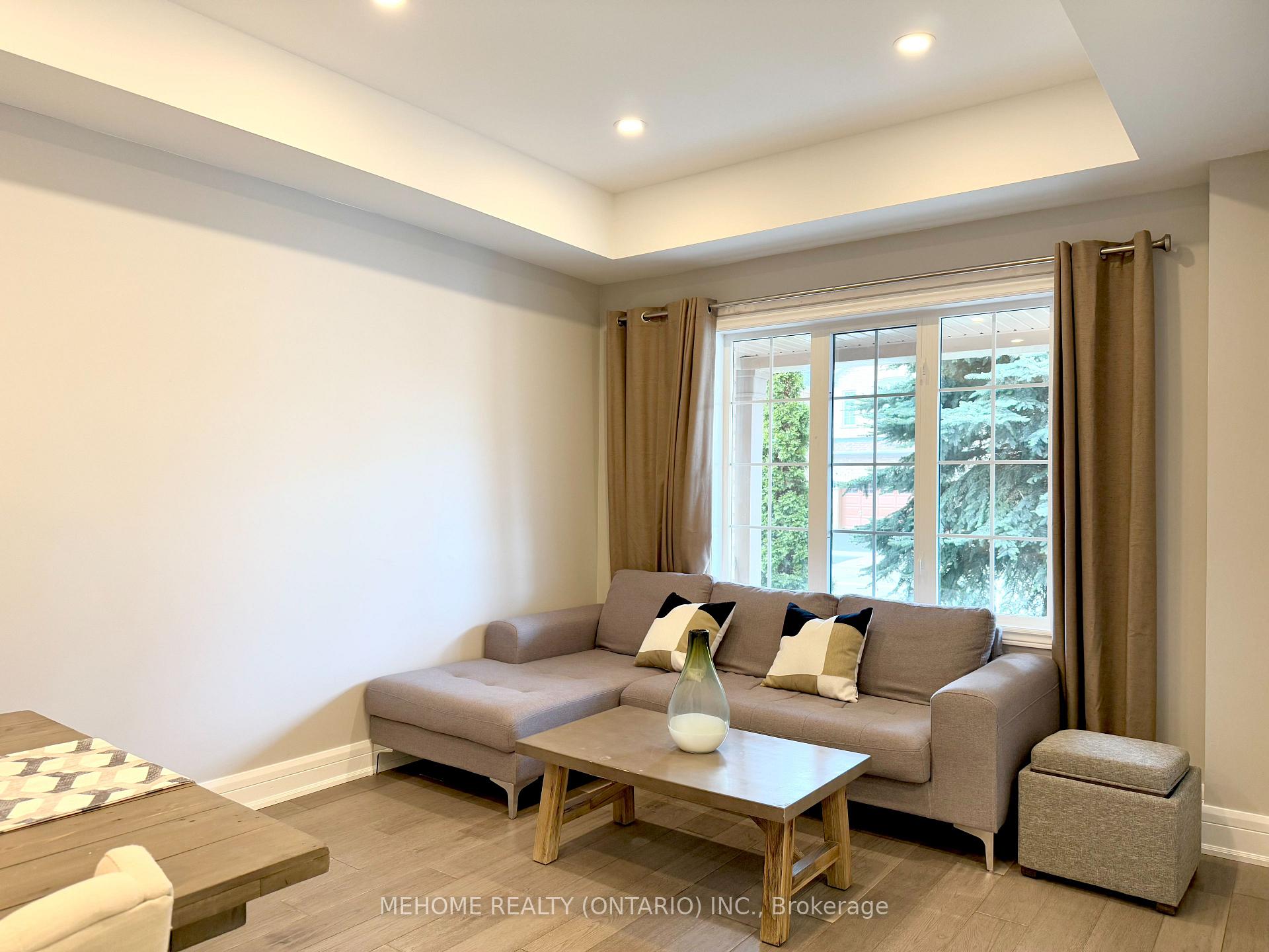 Photo 11 of 277 Ten Oaks Boulevard, Vaughan, Patterson — HOMEH