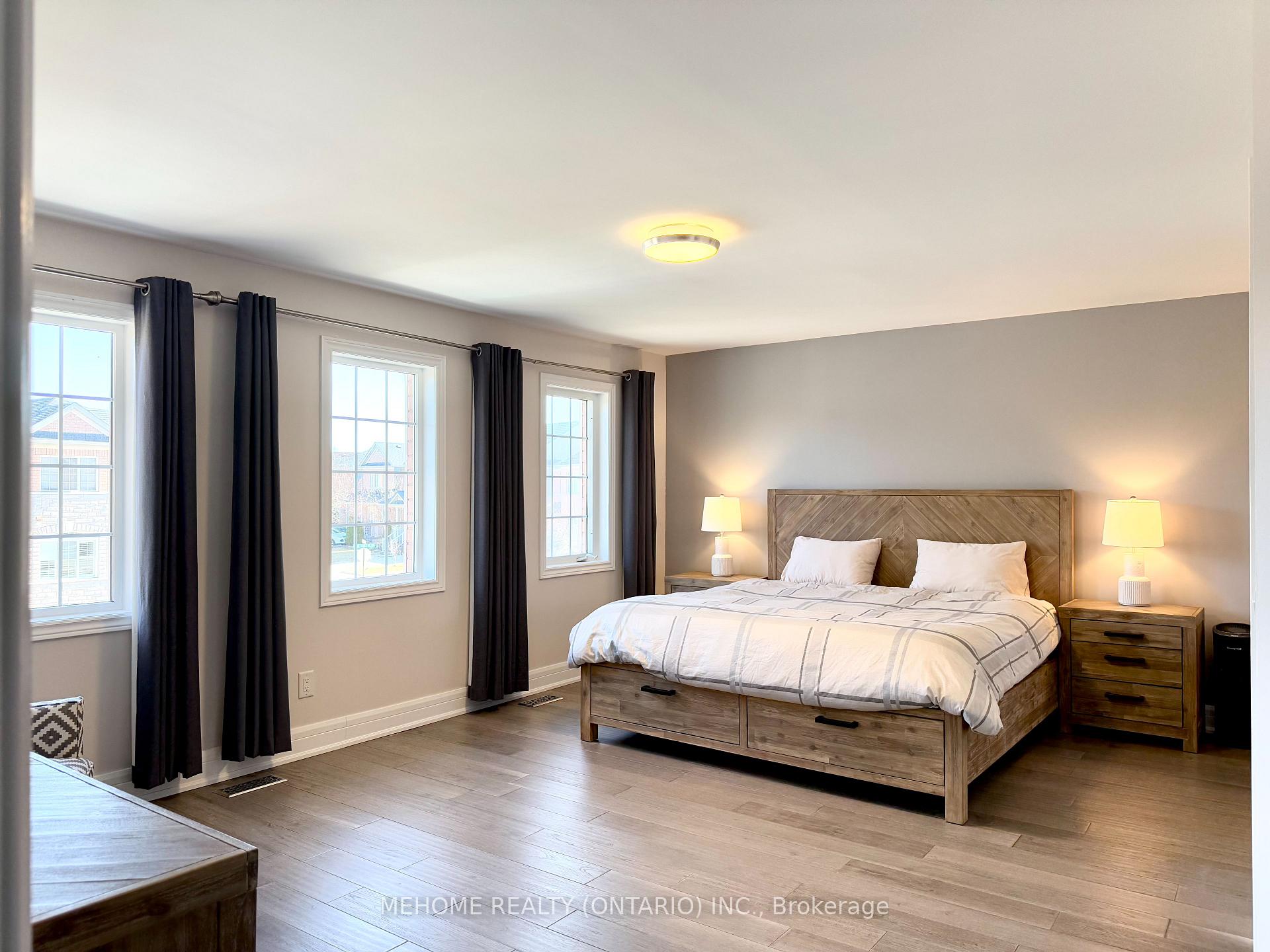 Photo 16 of 277 Ten Oaks Boulevard, Vaughan, Patterson — HOMEH