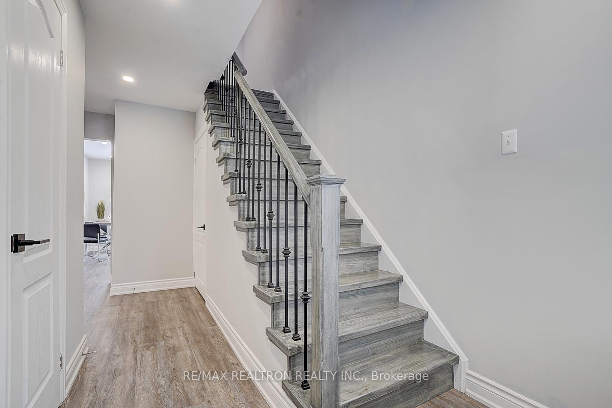 Photo 13 of 91 Tangmere Crescent, Markham, Milliken Mills East — HOMEH